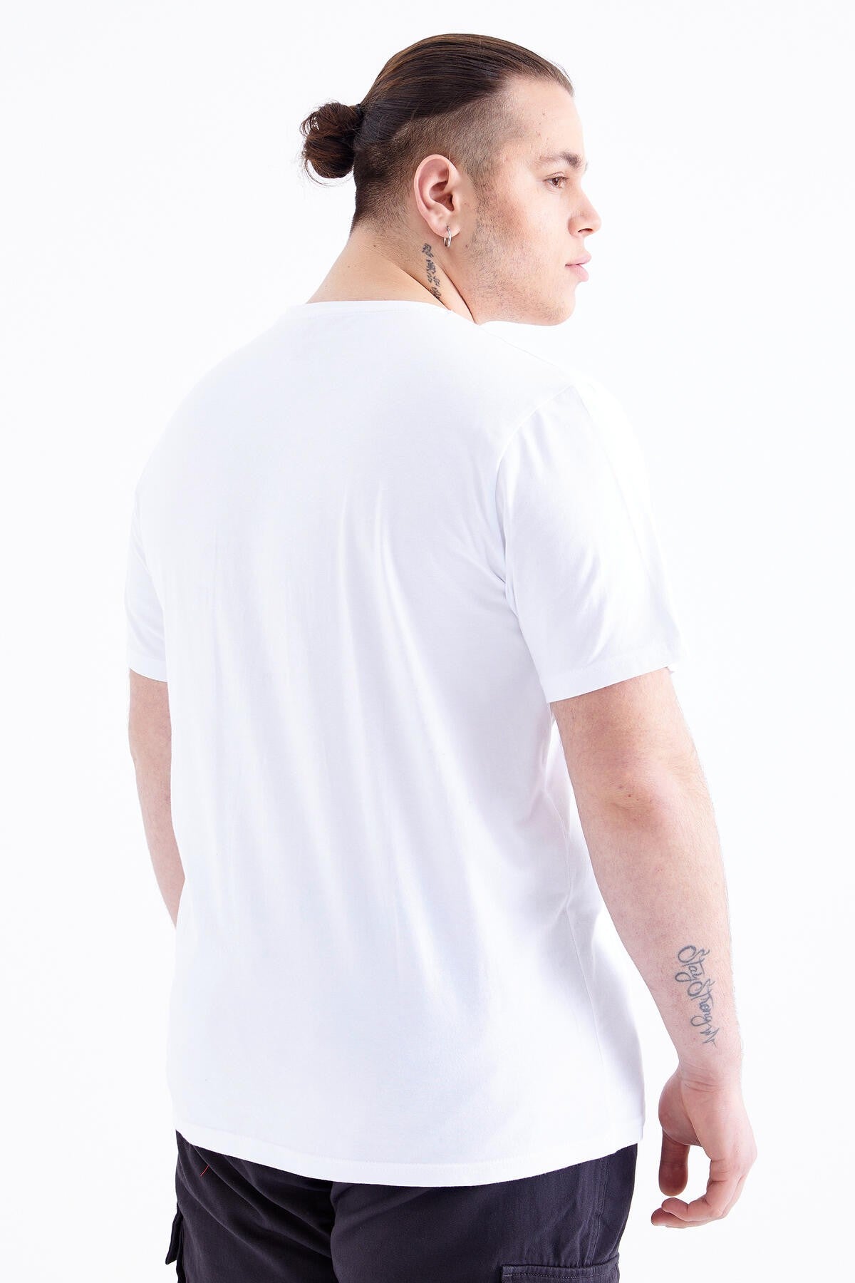 White Basic Short Sleeve O Neck Large Size Men's T-Shirt - 88072