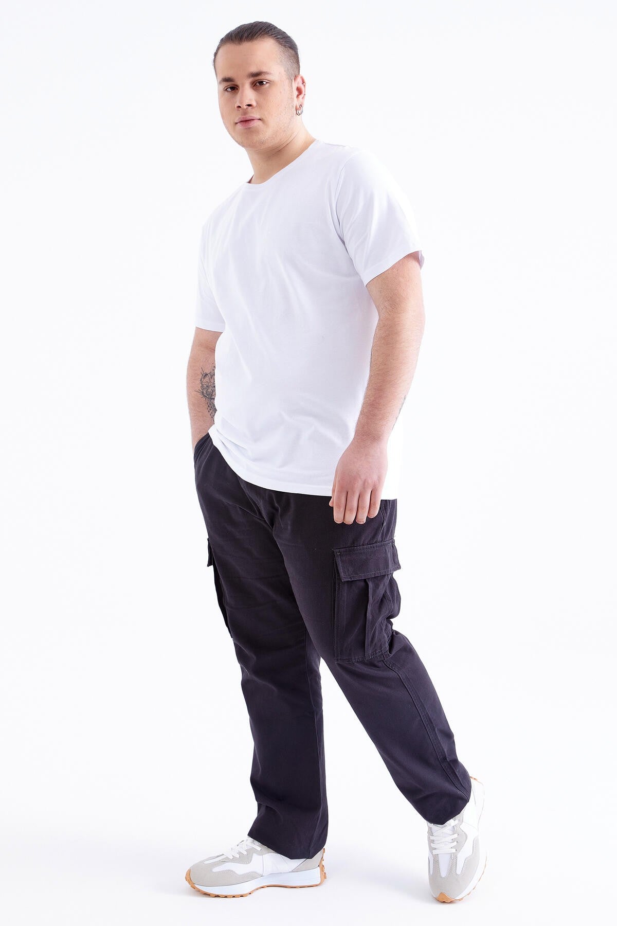 White Basic Short Sleeve O Neck Large Size Men's T-Shirt - 88072