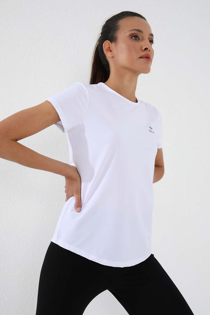 White Basic Short Sleeve Standard Fit O Collar Women's T-Shirt - 97144