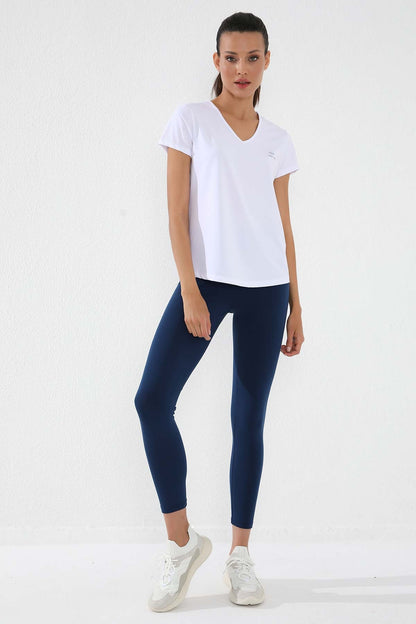 White Basic Short Sleeve Standard Fit V Neck Women's T-Shirt - 97145