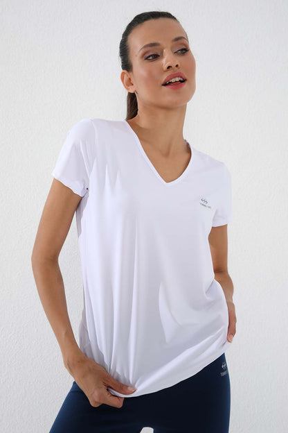 White Basic Short Sleeve Standard Fit V Neck Women's T-Shirt - 97145