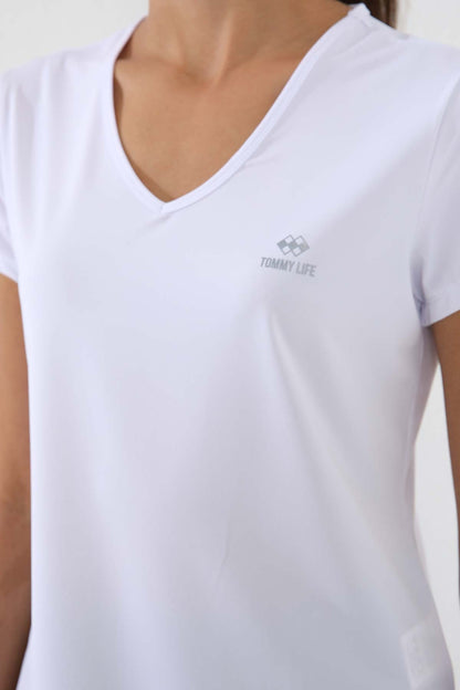 White Basic Short Sleeve Standard Fit V Neck Women's T-Shirt - 97145