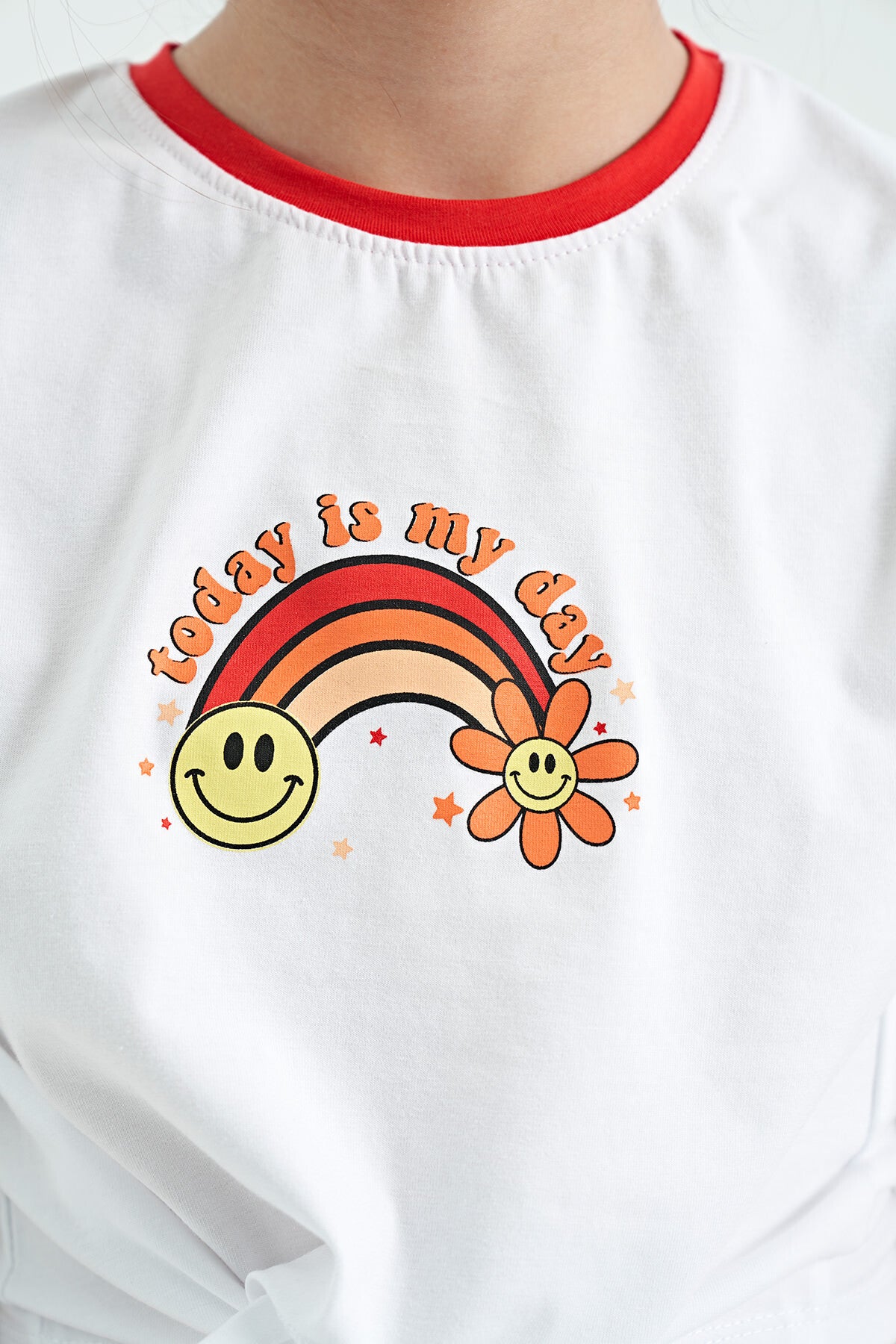 White Print Detailed O Collar Multi-Colored Tie Detailed Girl's T-Shirt - 75113