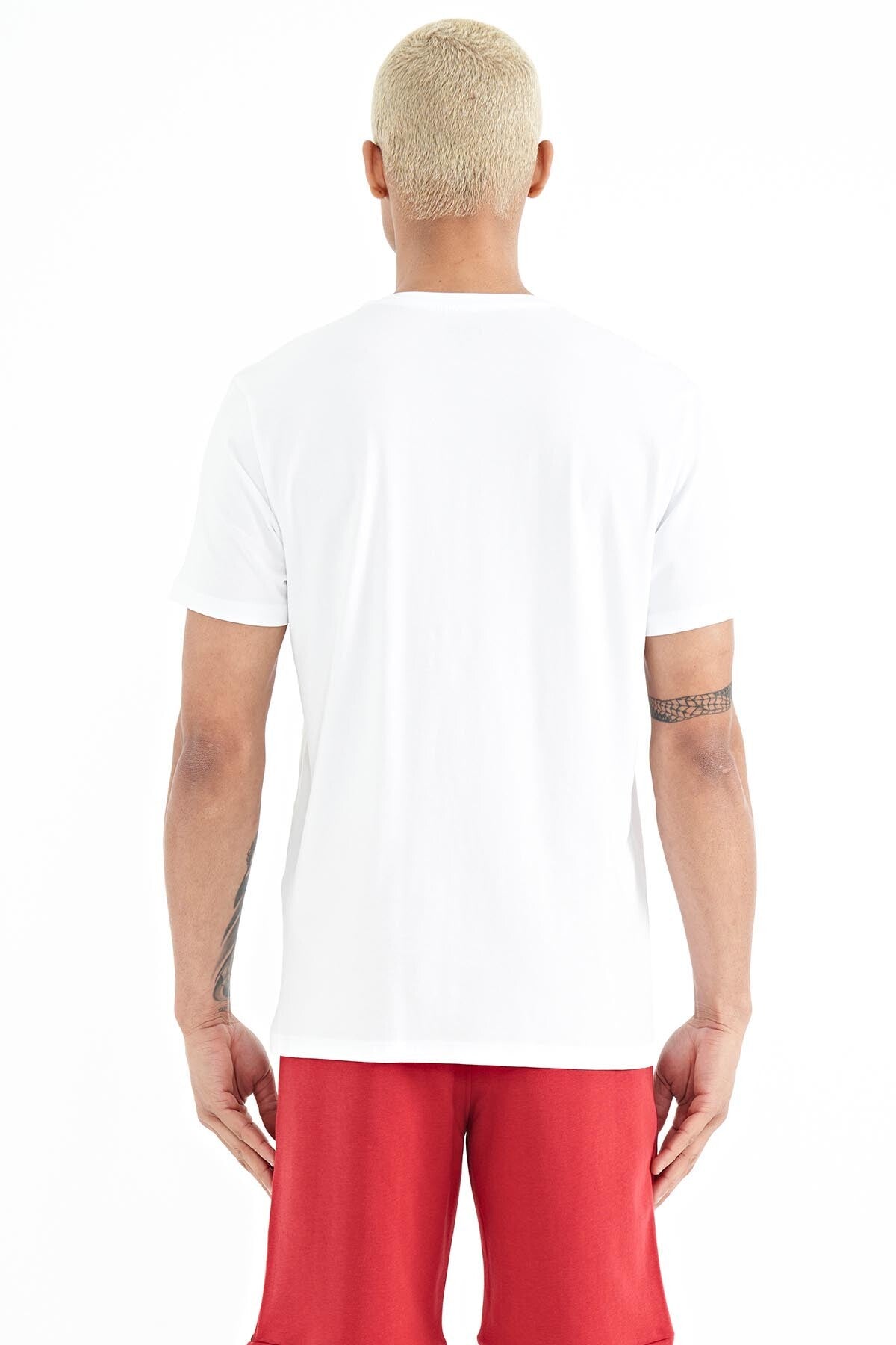 Casey White Standard Fit Men's T-Shirt - 88205