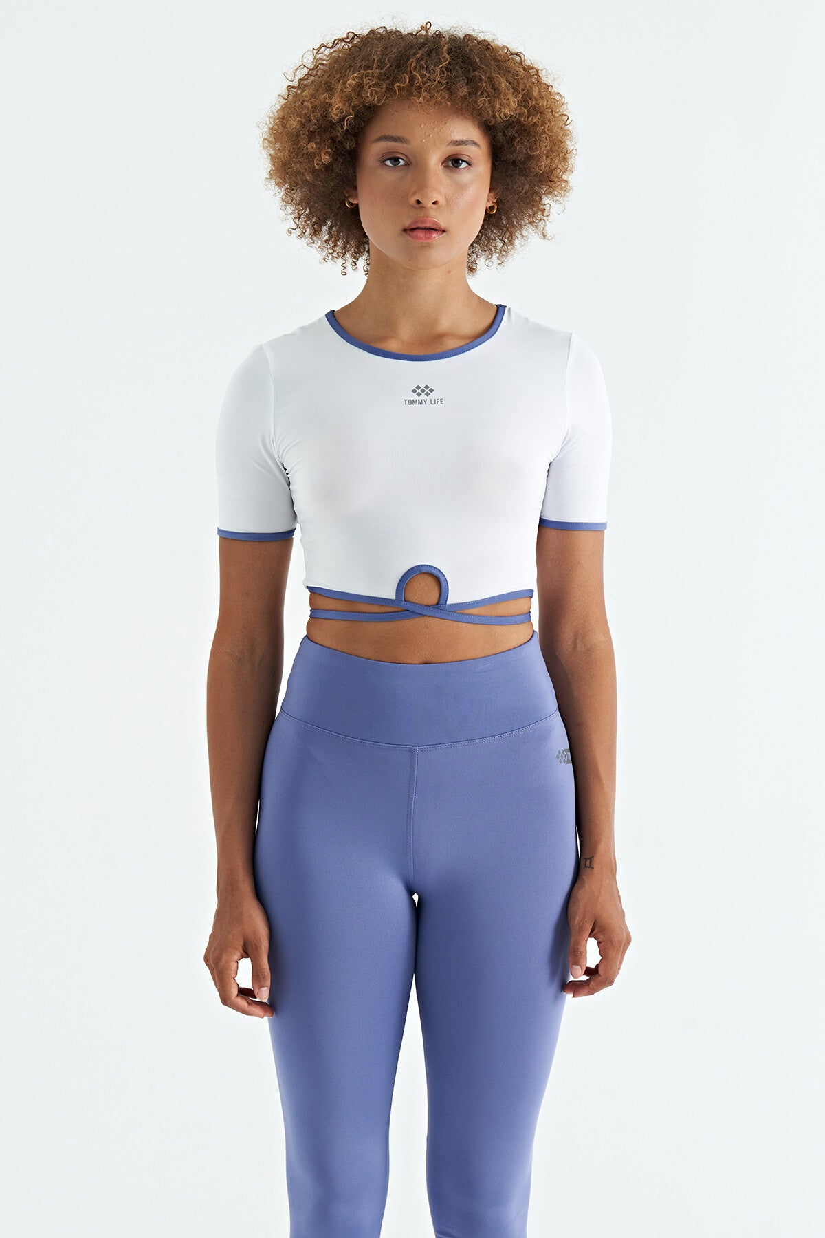 White Tie-Waist Detailed O Neck Standard Fit Scuba Fabric Women's Crop T-Shirt - 97266