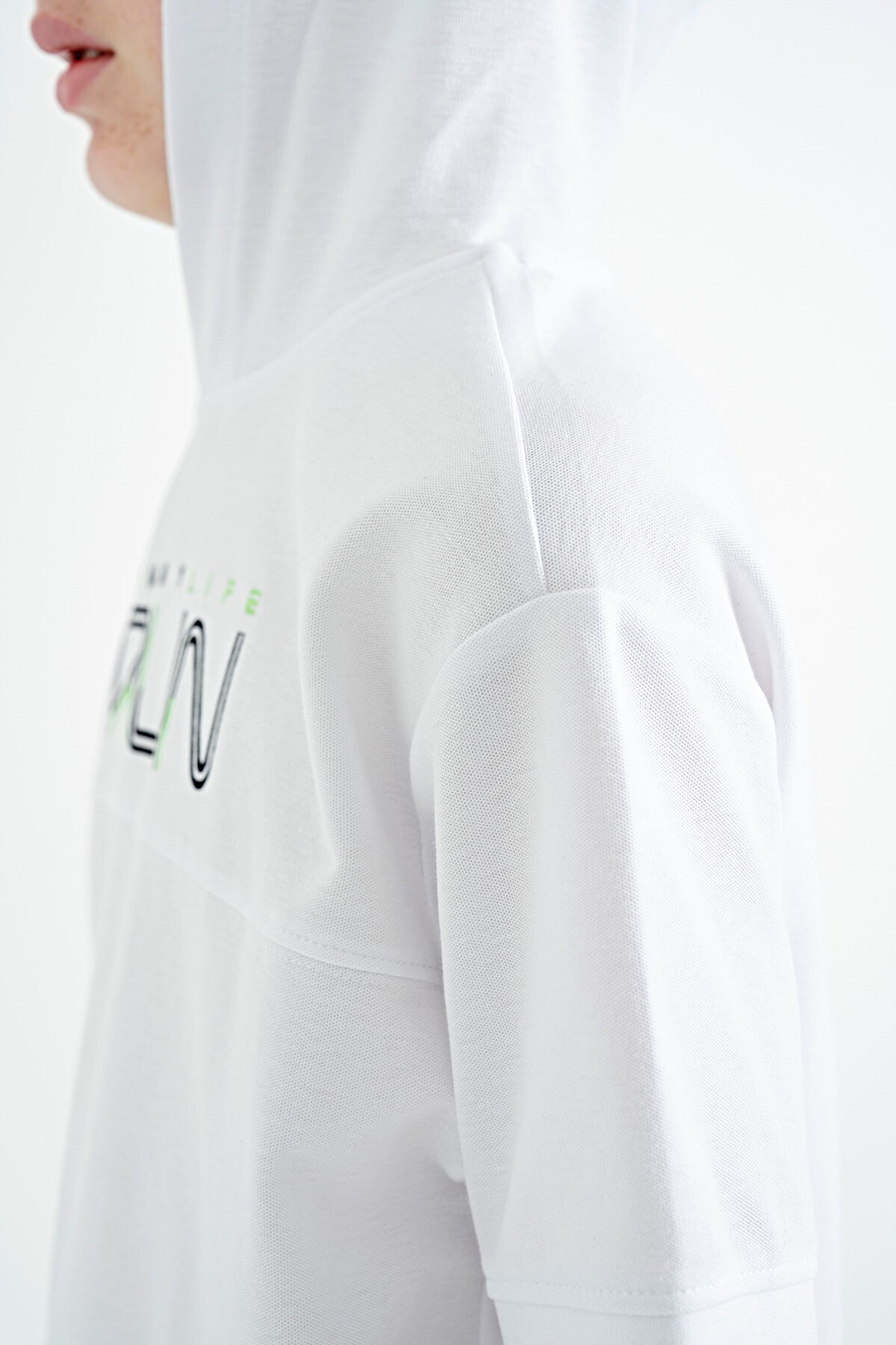 White Kangaroo Pocket Hooded Oversize Boys T-Shirt - 11160
