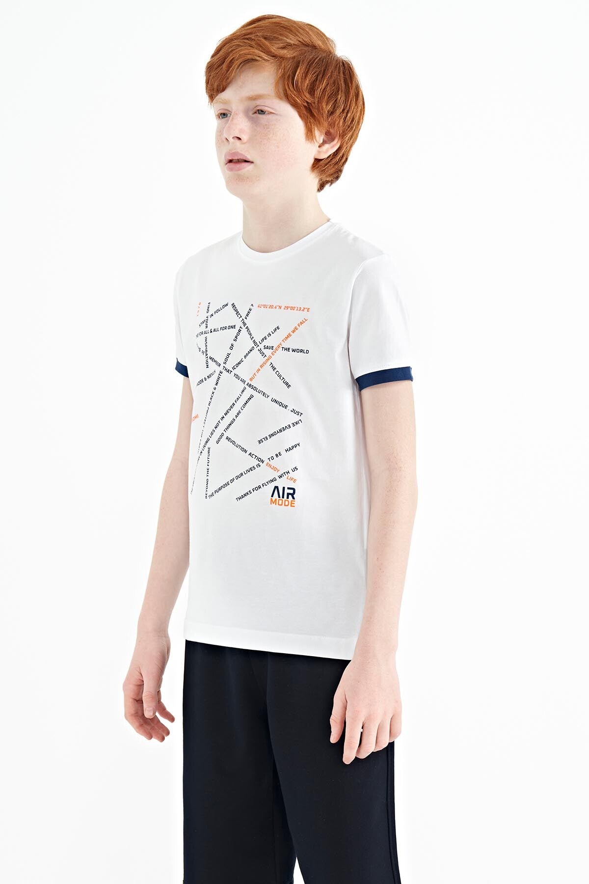 White Minimal Print Standard Fit O Collar Boys T-Shirt - 11132
