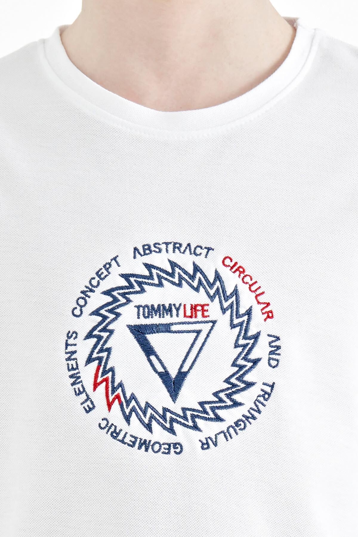 White Embroidered Detailed O Collar Standard Fit Boys T-Shirt - 11115