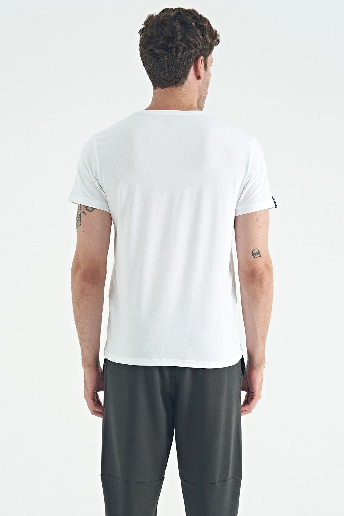 White Basic Men's T-Shirt - 88245