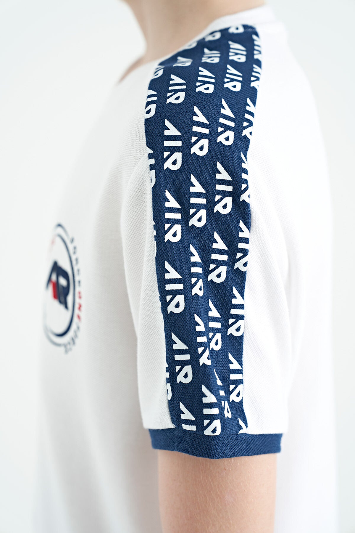 White Shoulder Print Detailed Standard Fit O Collar Boys' T-Shirt - 11121