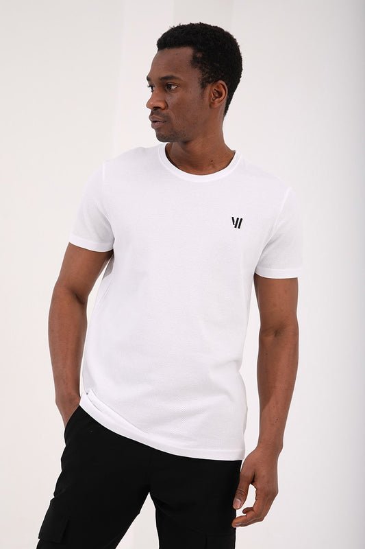 White Honeycomb Textured Double Arrow Logo Standard Fit O Collar Men's T-Shirt - 87921