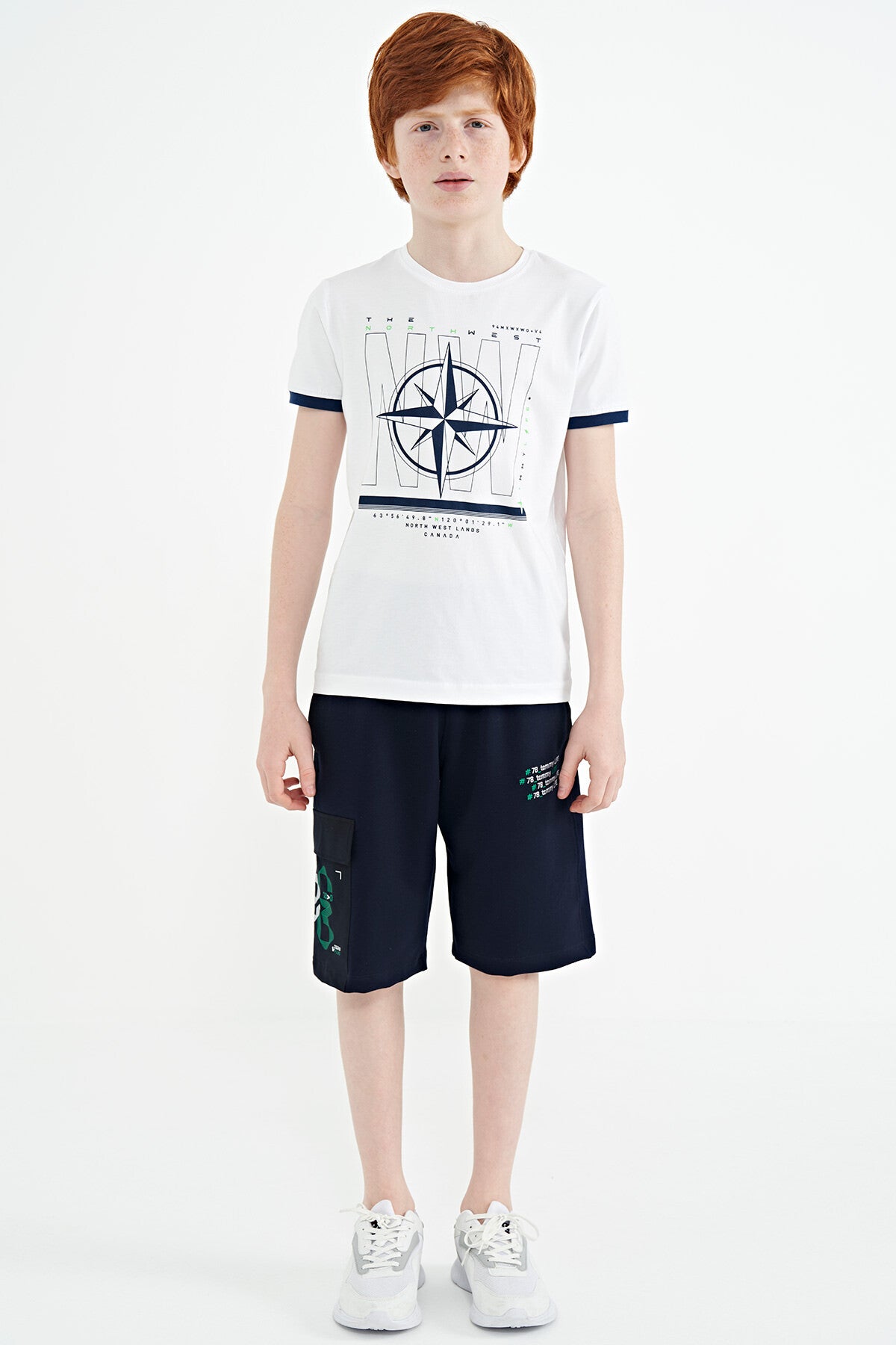 White Compass Printed Standard Template O Collar Boys T-Shirt - 11106