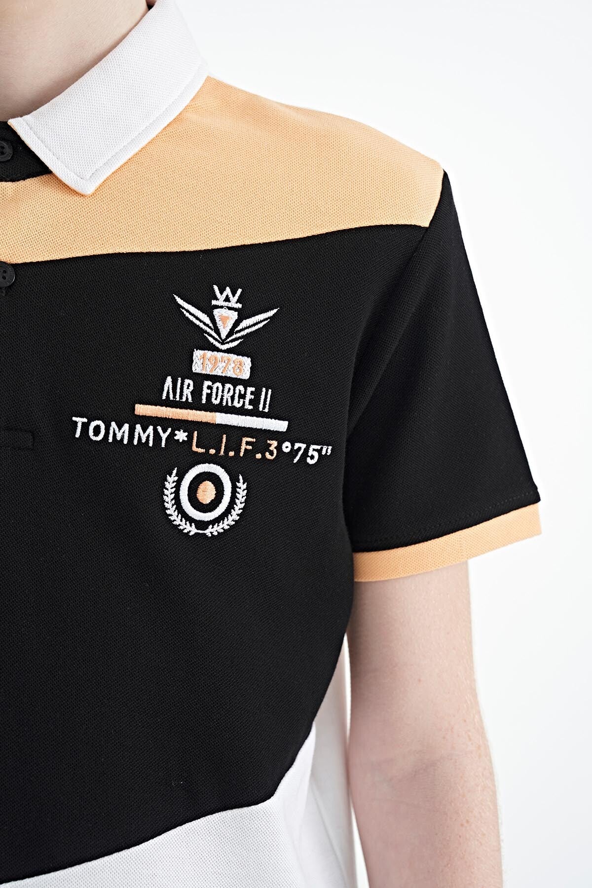 White Color Block Embroidered Detailed Standard Pattern Polo Collar Boys' T-Shirt - 11088