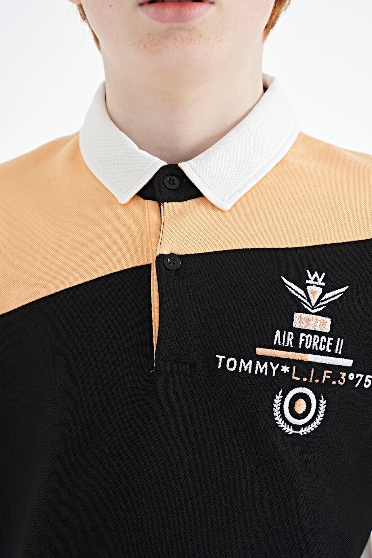 White Color Block Embroidered Detailed Standard Pattern Polo Collar Boys' T-Shirt - 11088