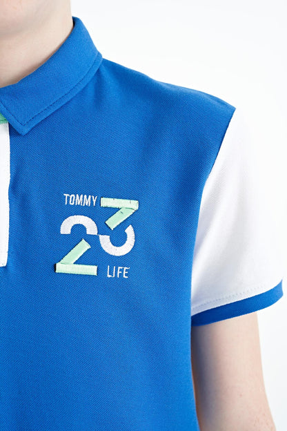 White Color Block Embroidered Detailed Standard Fit Polo Collar Boys T-Shirt - 11108