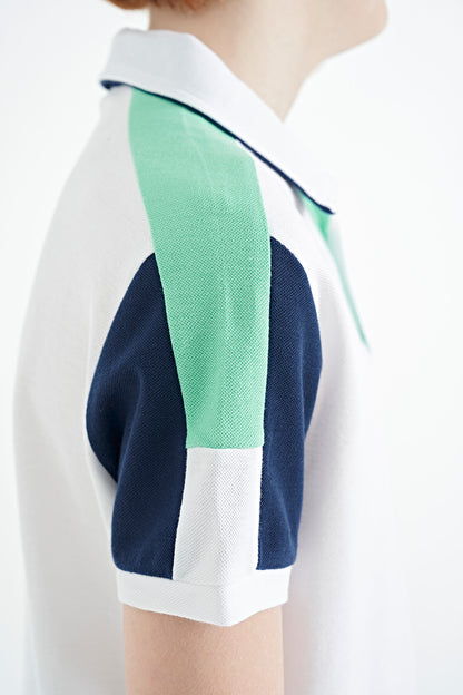 White Color Blocked Shoulder Trim Detailed Standard Fit Boys T-Shirt - 11155