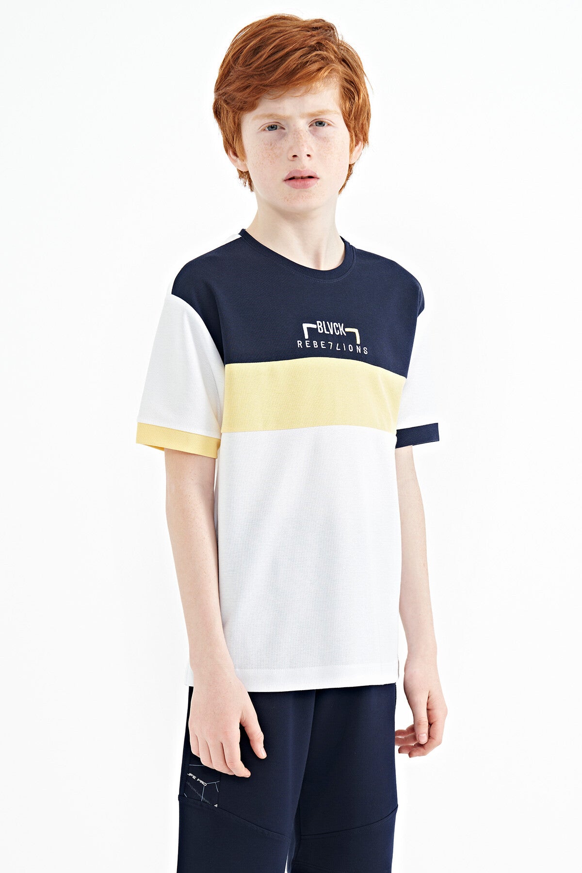 White Color Transition Embroidered Oversize Boys T-Shirt - 11159