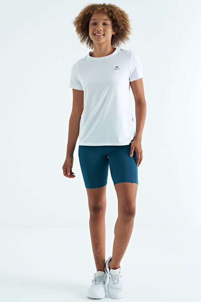 White Back Slit Detailed O Collar Short Sleeve Standard Fit Women's T-Shirt - 97267