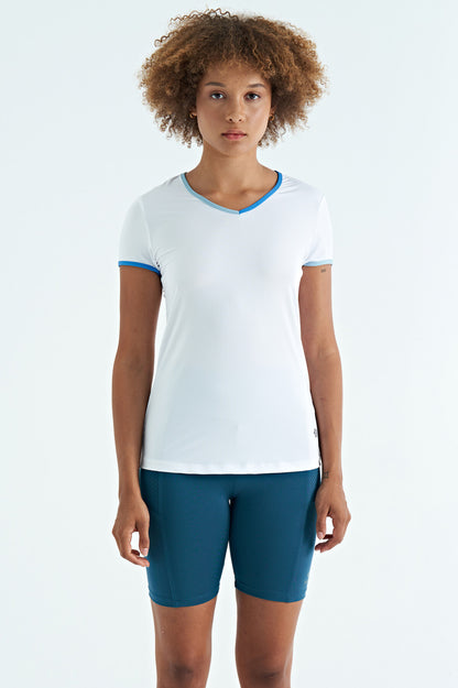 White V Neck Standard Fit Short Sleeve Women's Sports T-Shirt - 97268