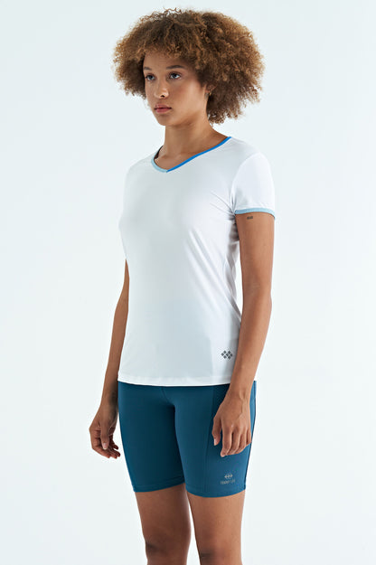 White V Neck Standard Fit Short Sleeve Women's Sports T-Shirt - 97268