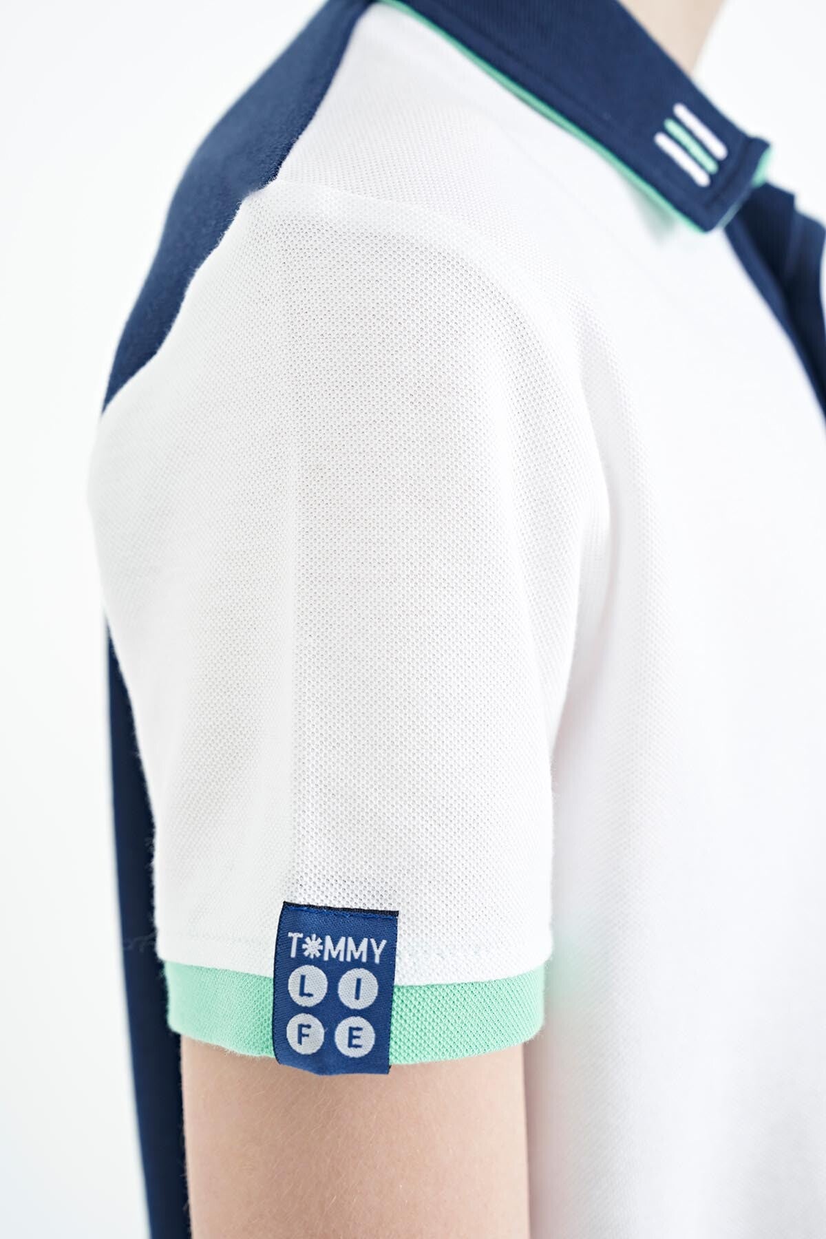 White Collar Embroidered Chest Standard Fit Polo Collar Boys T-Shirt - 11139