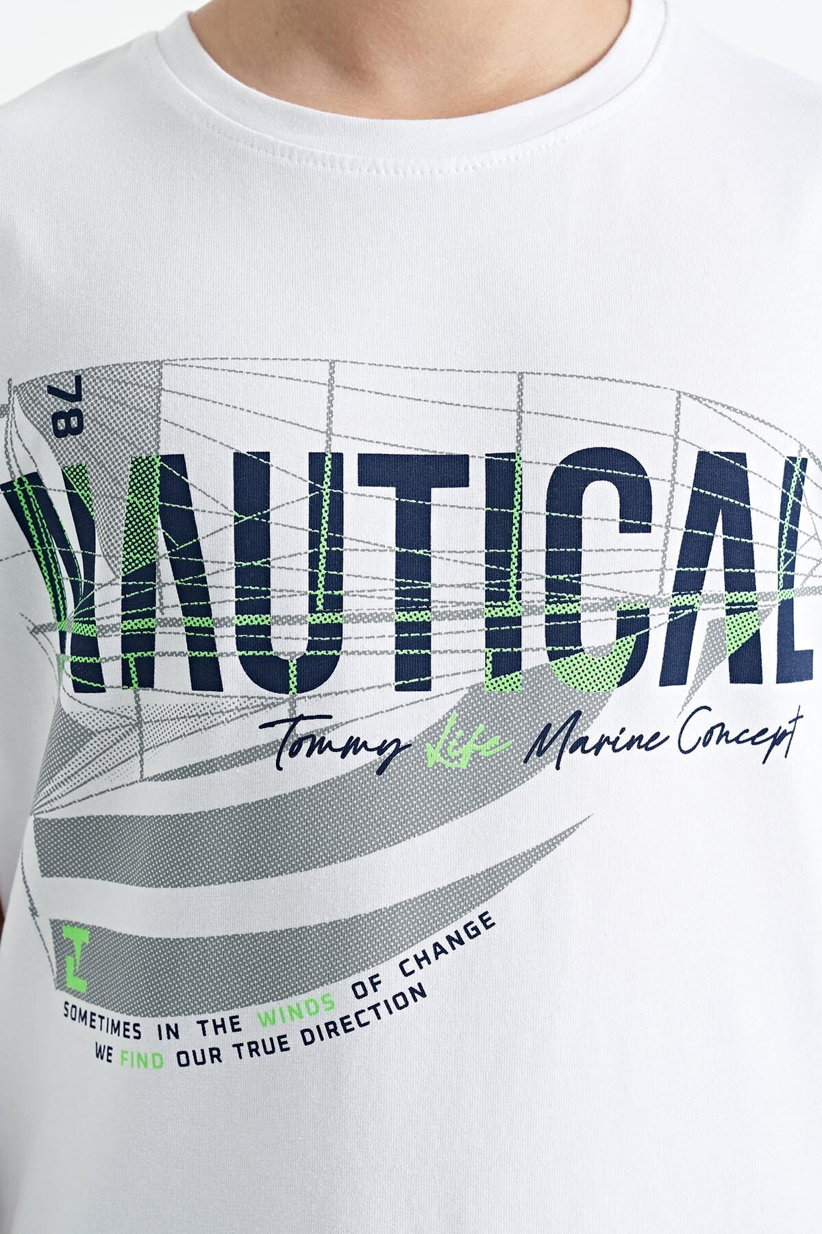 White Print Lettering O Collar Standard Fit Men's Boys T-Shirt - 11100