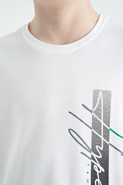 White Print Letter O Collar Standard Fit Boys T-Shirt - 11119