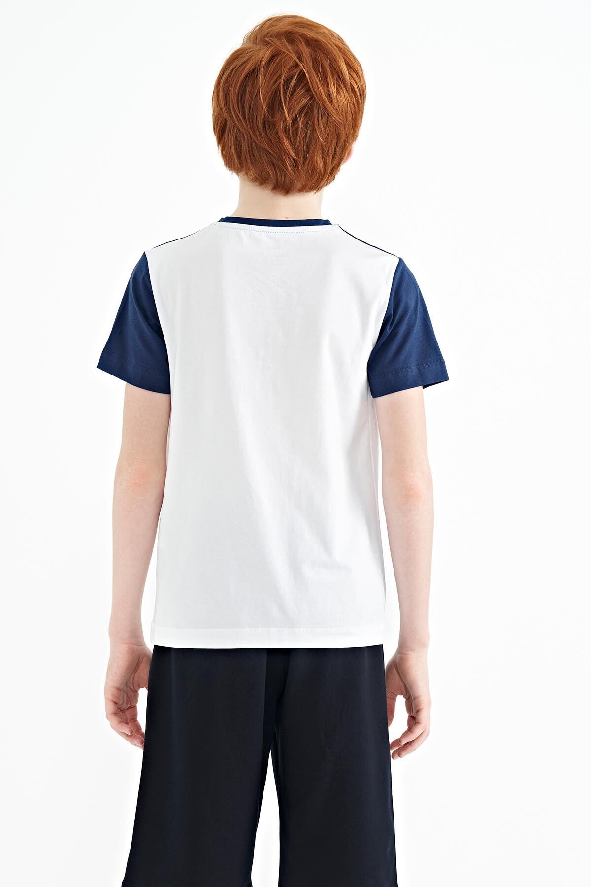White Printed Color Block Standard Fit O Collar Boys T-Shirt - 11134