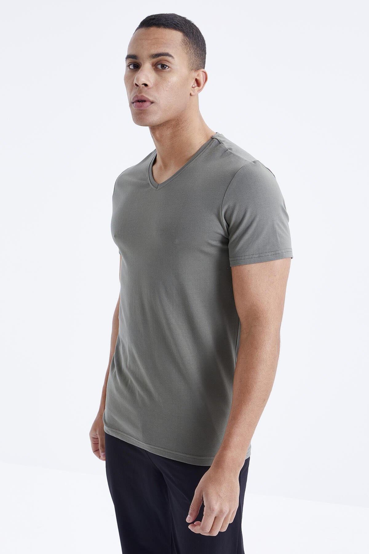 Basic short-sleeved standard V Collar men's T-Shirt - 87912