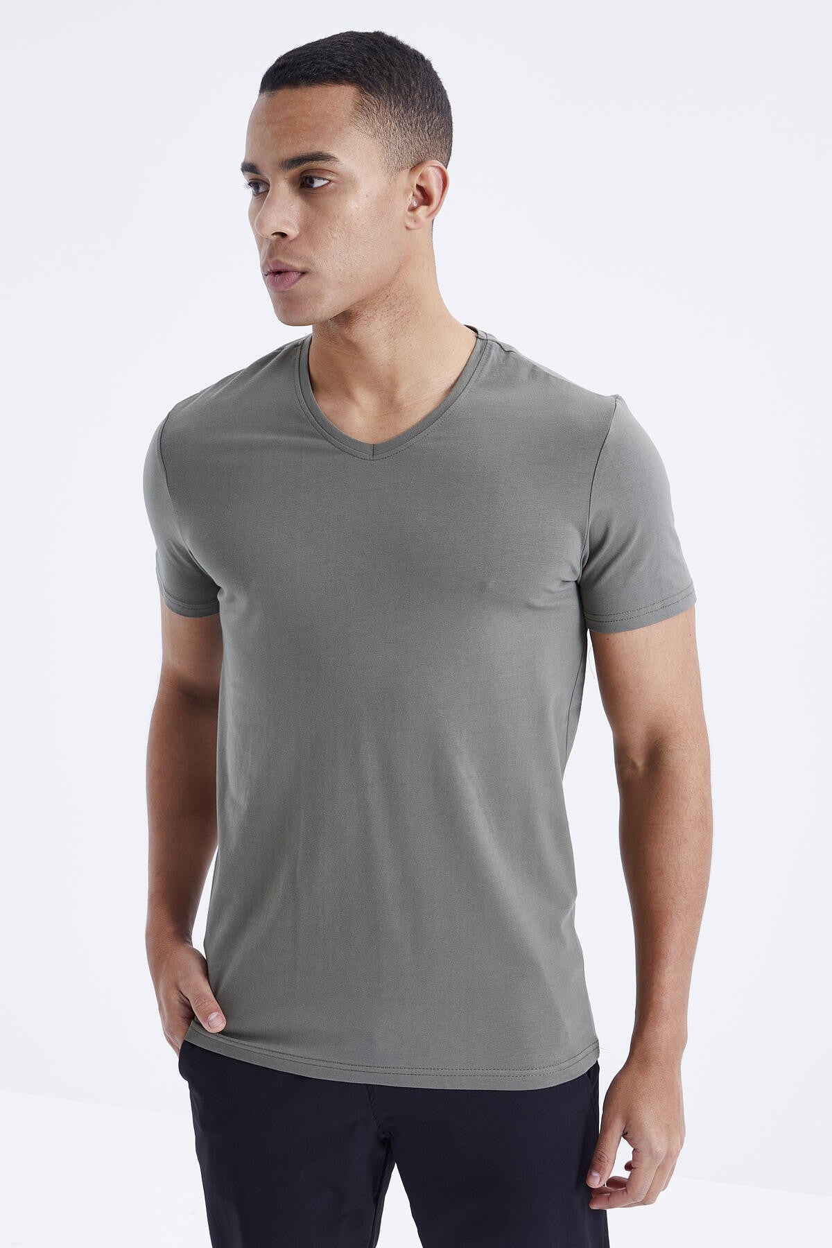 Basic short-sleeved standard V Collar men's T-Shirt - 87912
