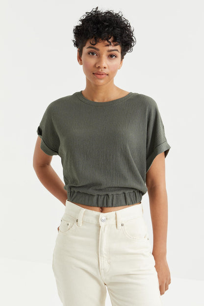 Basic O Collar Stretch Crinkle Fabric Women's Crop Top T-Shirt - 97227