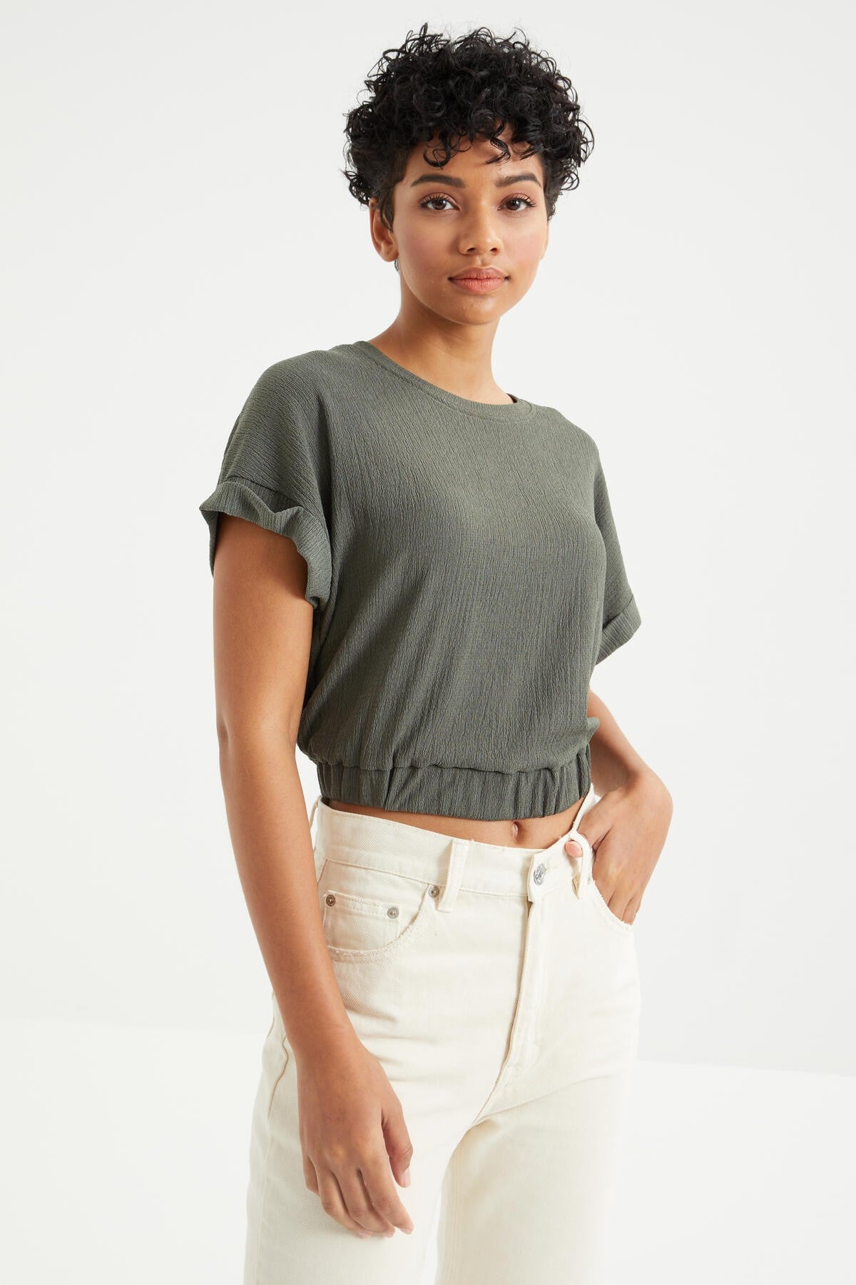 Basic O Collar Stretch Crinkle Fabric Women's Crop Top T-Shirt - 97227