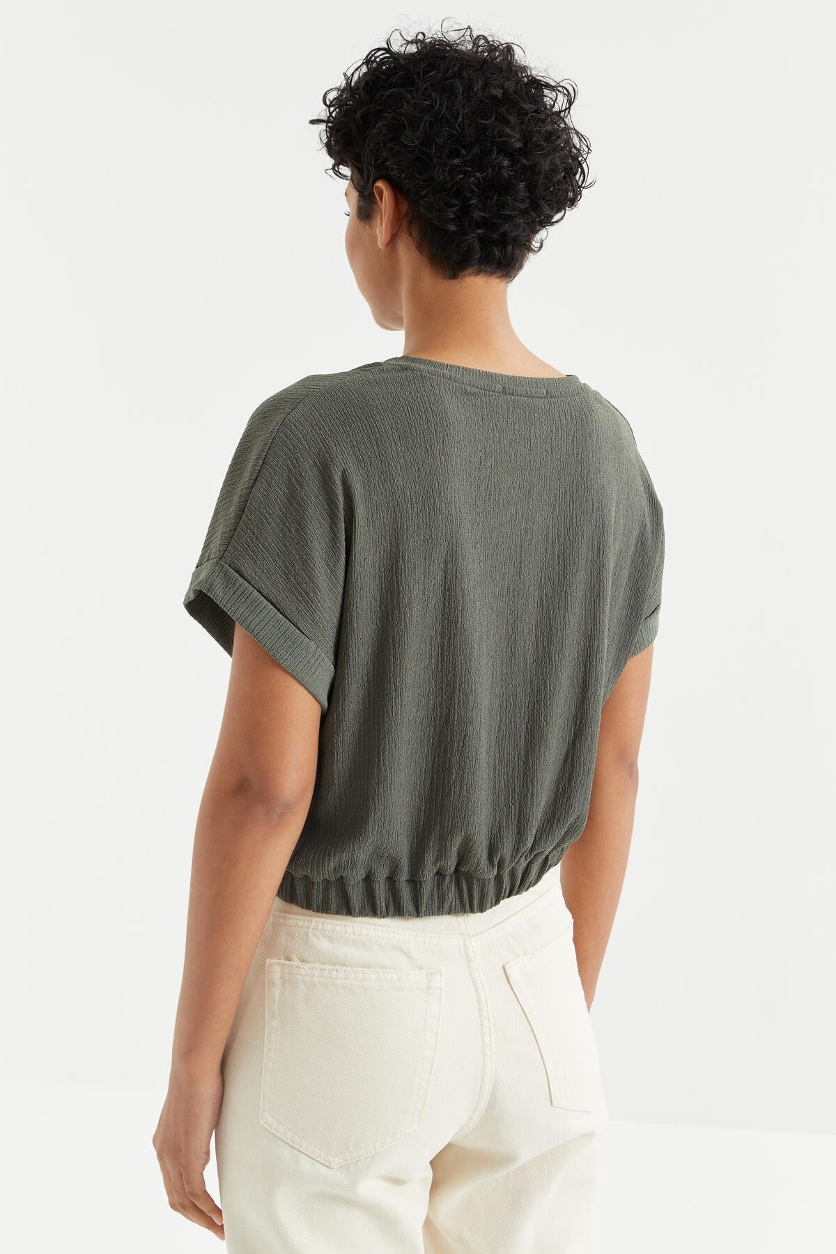 Basic O Collar Stretch Crinkle Fabric Women's Crop Top T-Shirt - 97227