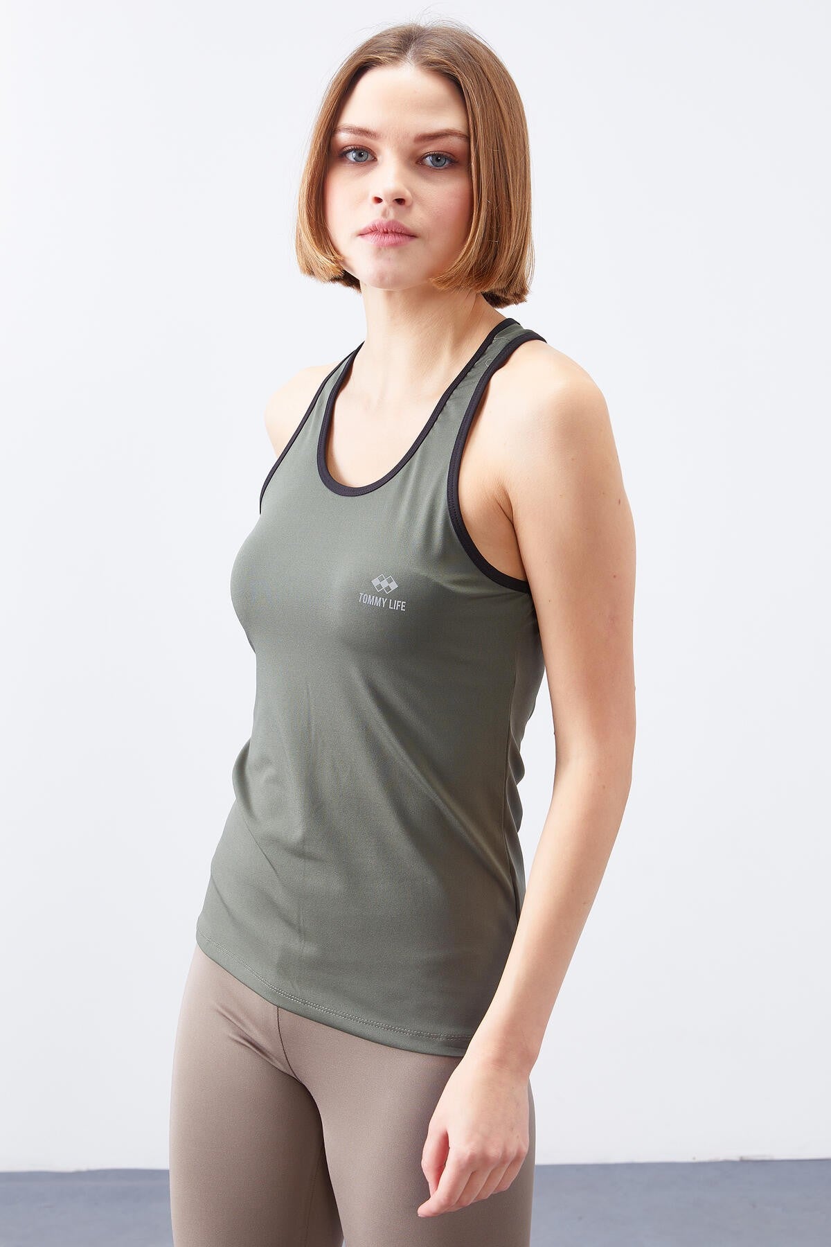 Cross-Strap Sleeveless Standard Fit Women's Sports Singlet - 97094