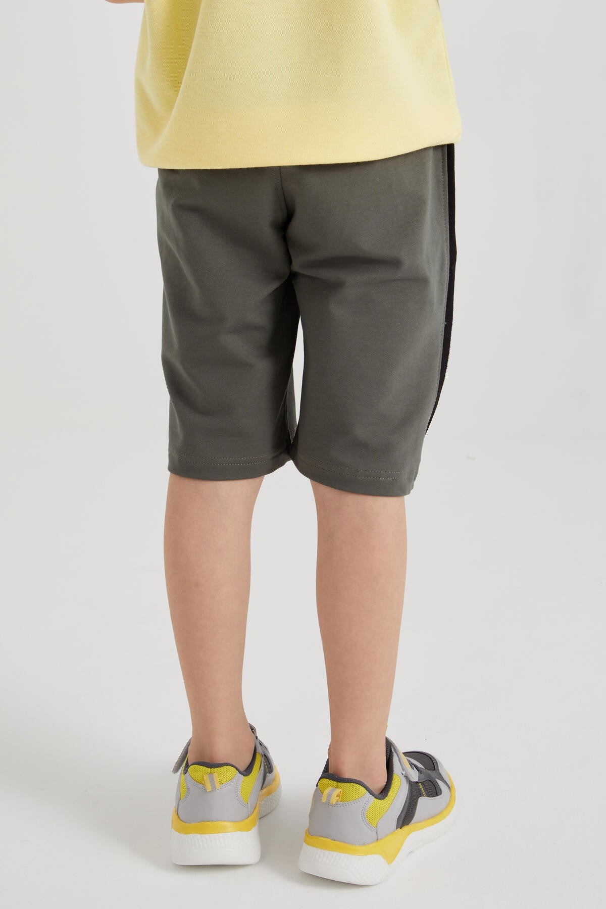Zippered Pocket Laced Standard Fit Boys Shorts - 10885