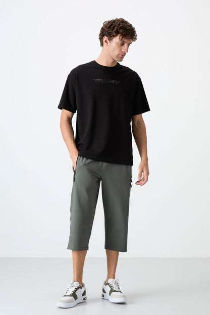 Zippered Pocket Standard Fit Classic Hem Men's Capri - 83091