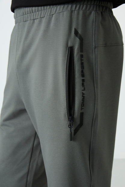 Zippered Pocket Standard Fit Classic Hem Men's Capri - 83091