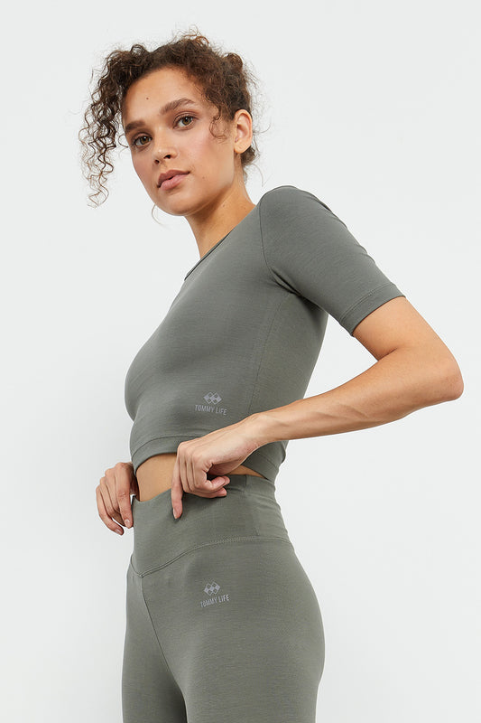 Young Almond Short Sleeve Slim Fit O Neck Women's Crop Top T-Shirt - 97149