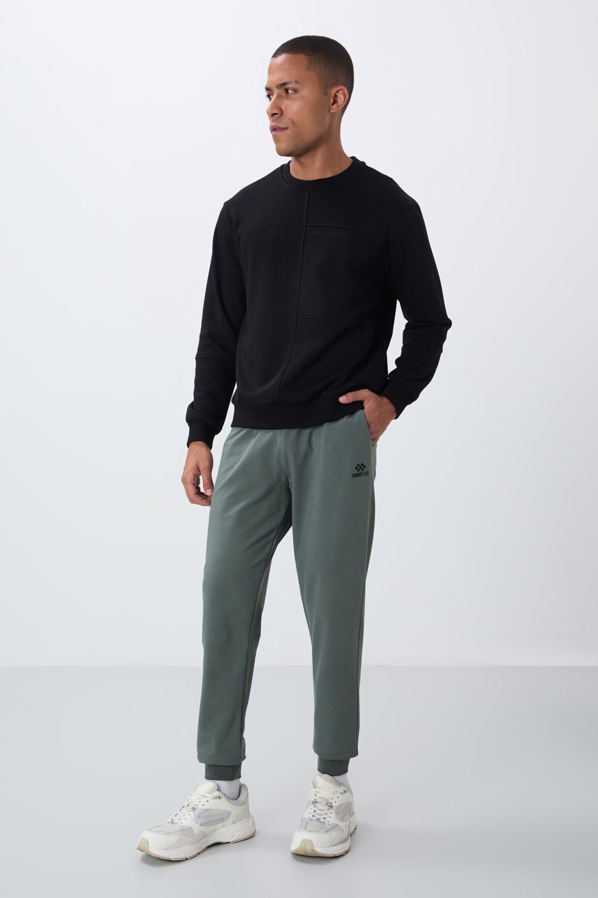 Classic Pocketed Standard Fit Cuff Men's Tracksuit Bottom - 84652