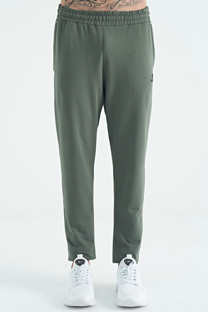 Logo Embroidery Detailed Side Pocket Standard Fit Men's Tracksuit Bottom - 84967