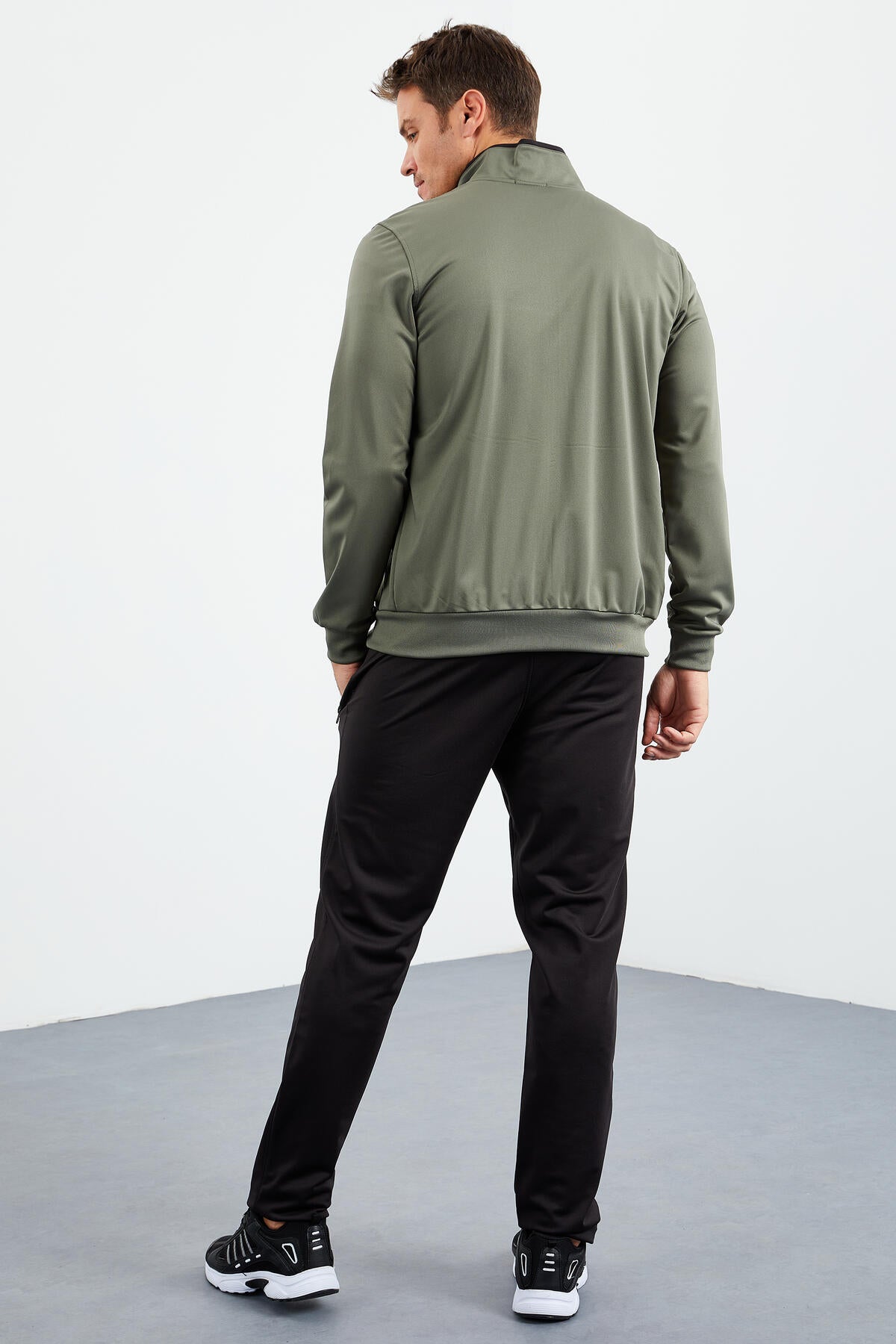 High Neck Zipper Standard Fit Classic Cuff Men's Tracksuit Set - 85162