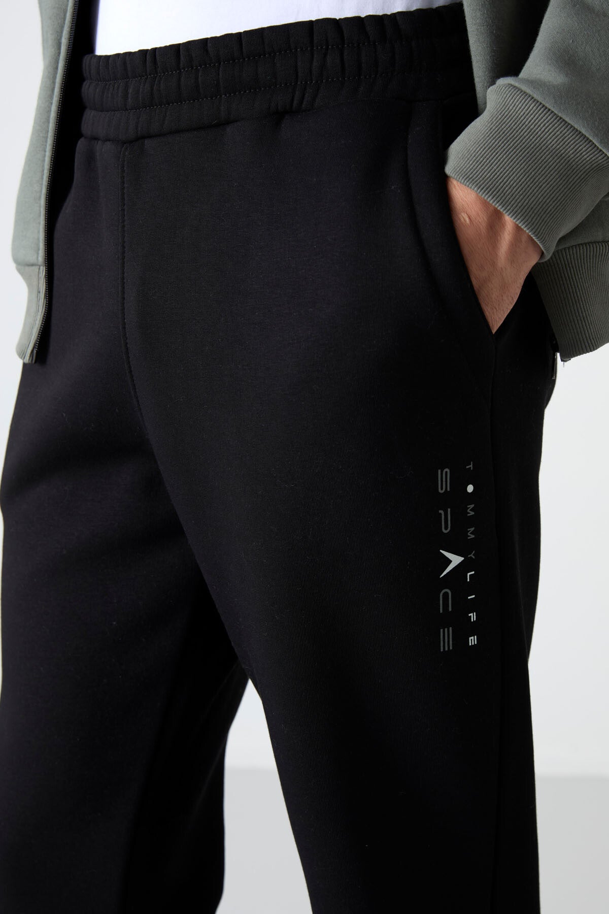 Black Stand Collar Color Gradient Fleece-Lined Men's Tracksuit Set - 85186