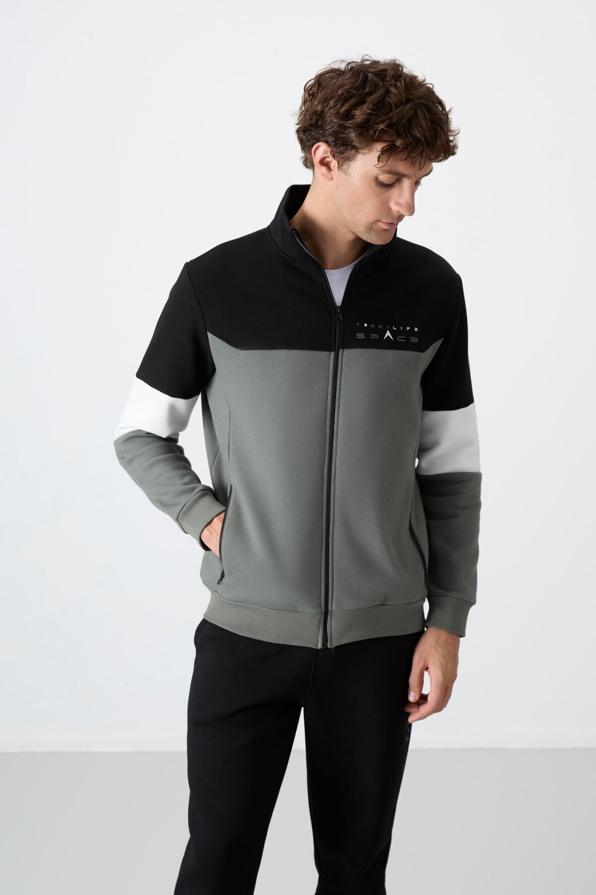 Black Stand Collar Color Gradient Fleece-Lined Men's Tracksuit Set - 85186