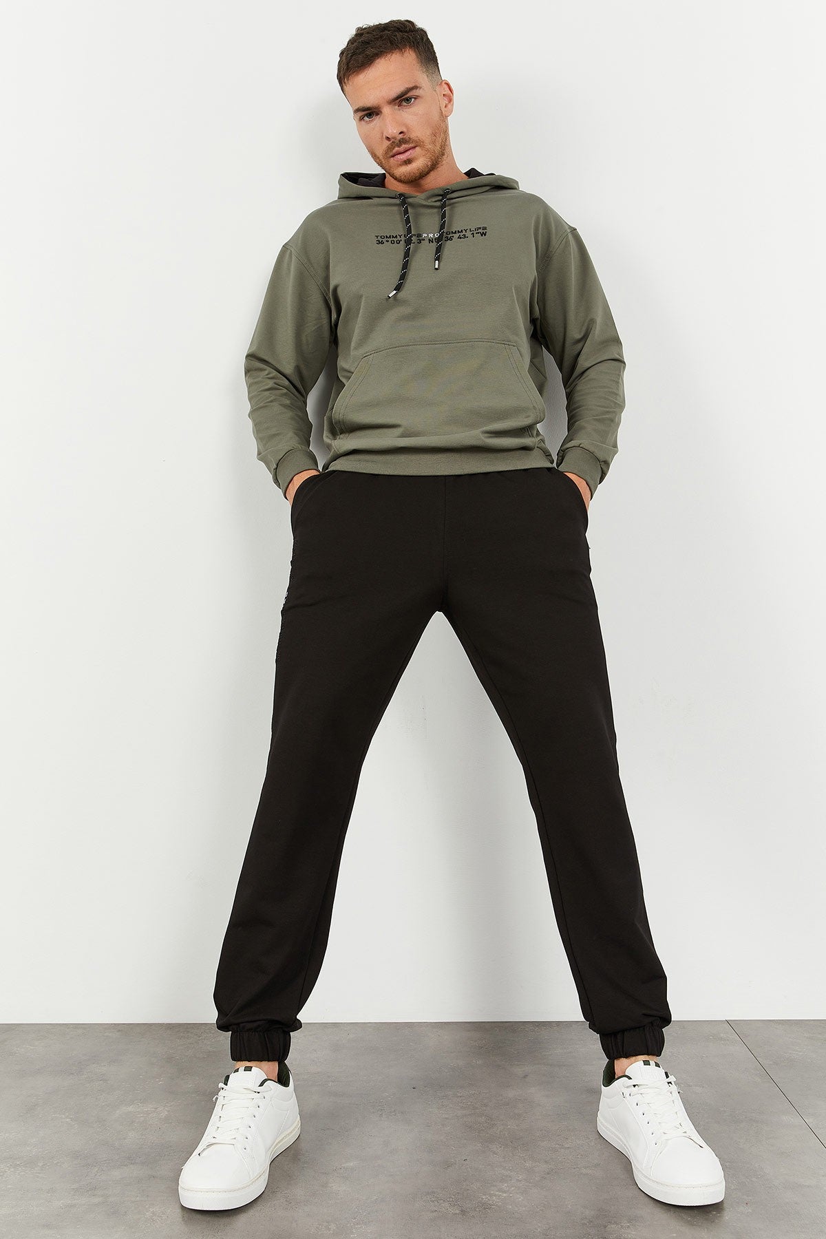 Black Hooded Kangaroo Pocket Elastic Cuffed Men's Oversize Tracksuit Set - 85117