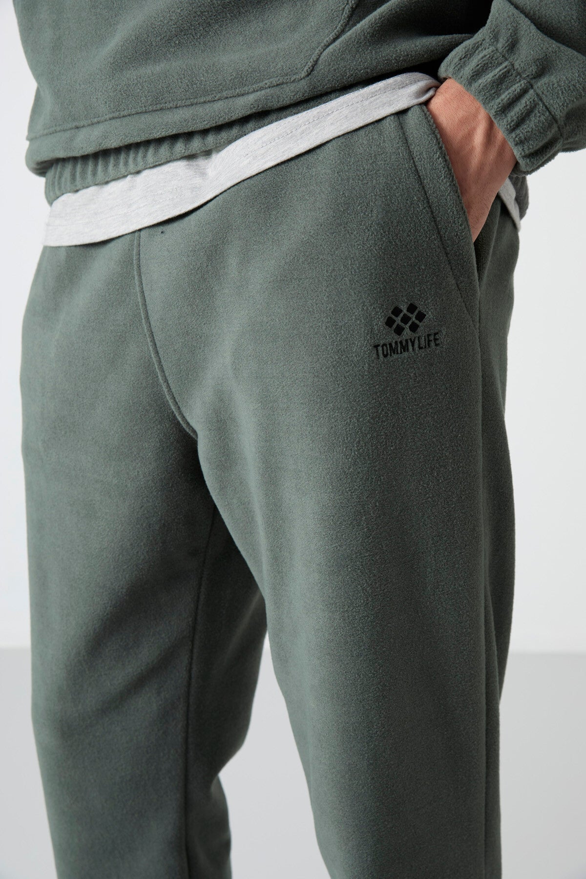 Half Zipper Stand Collar Elastic Cuff Fleece Men's Tracksuit Set - 85159