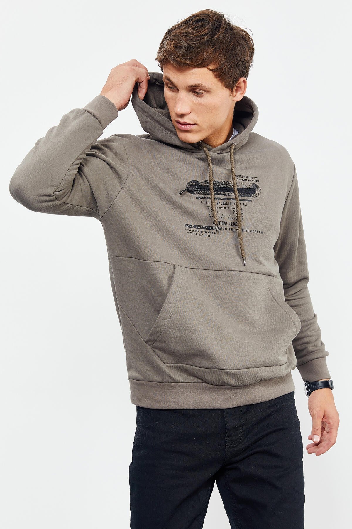 Hooded Kangaroo Pocket Comfort Fit Men's Sweatshirt with Camel Print - 88019