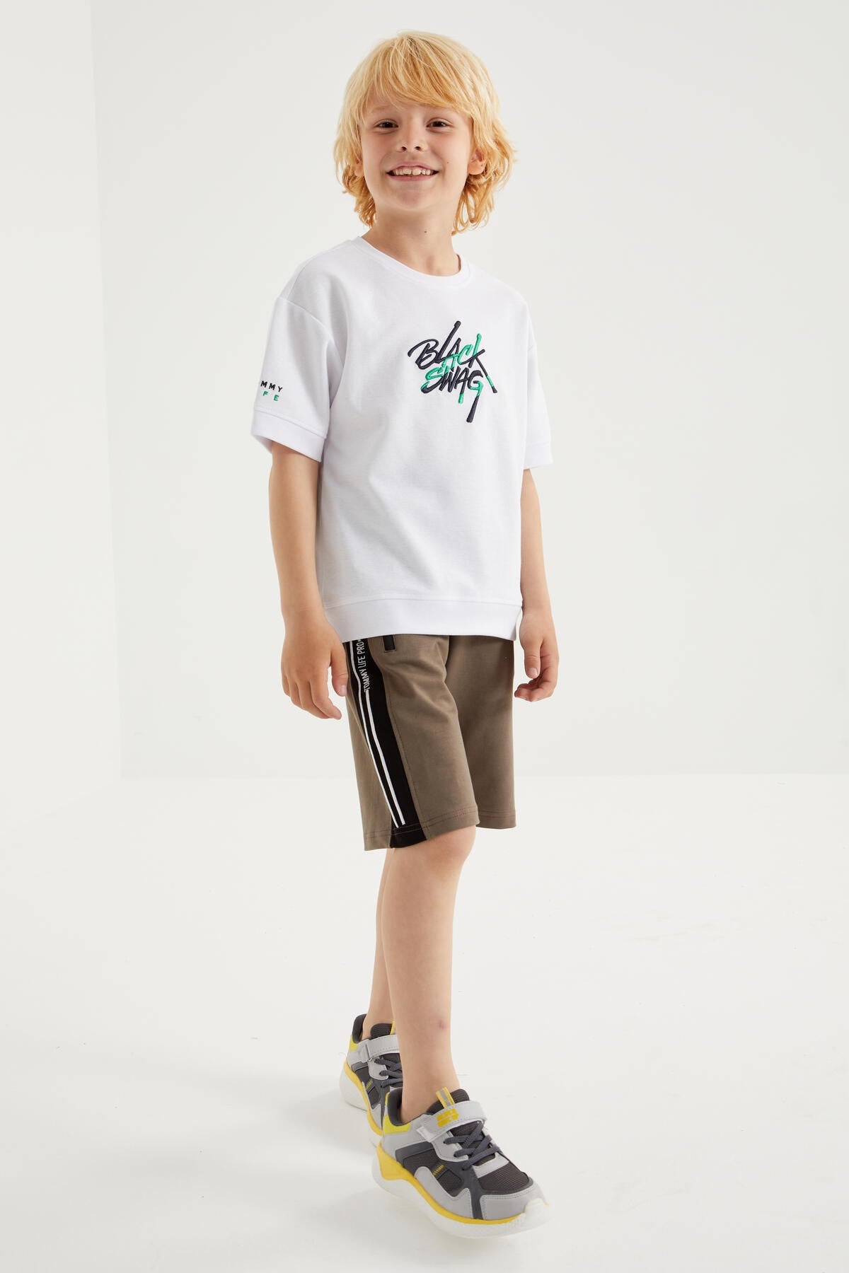 Camel Zipper Pocket Laced Standard Fit Boys Shorts - 10885