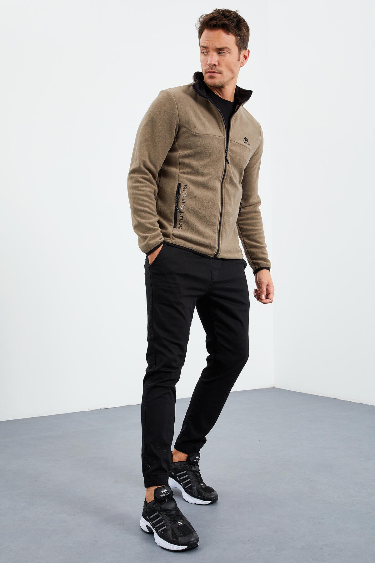 Camel Embroidered Straight Collar Zippered Standard Fit Men's Sweatshirt Fleece - 87992