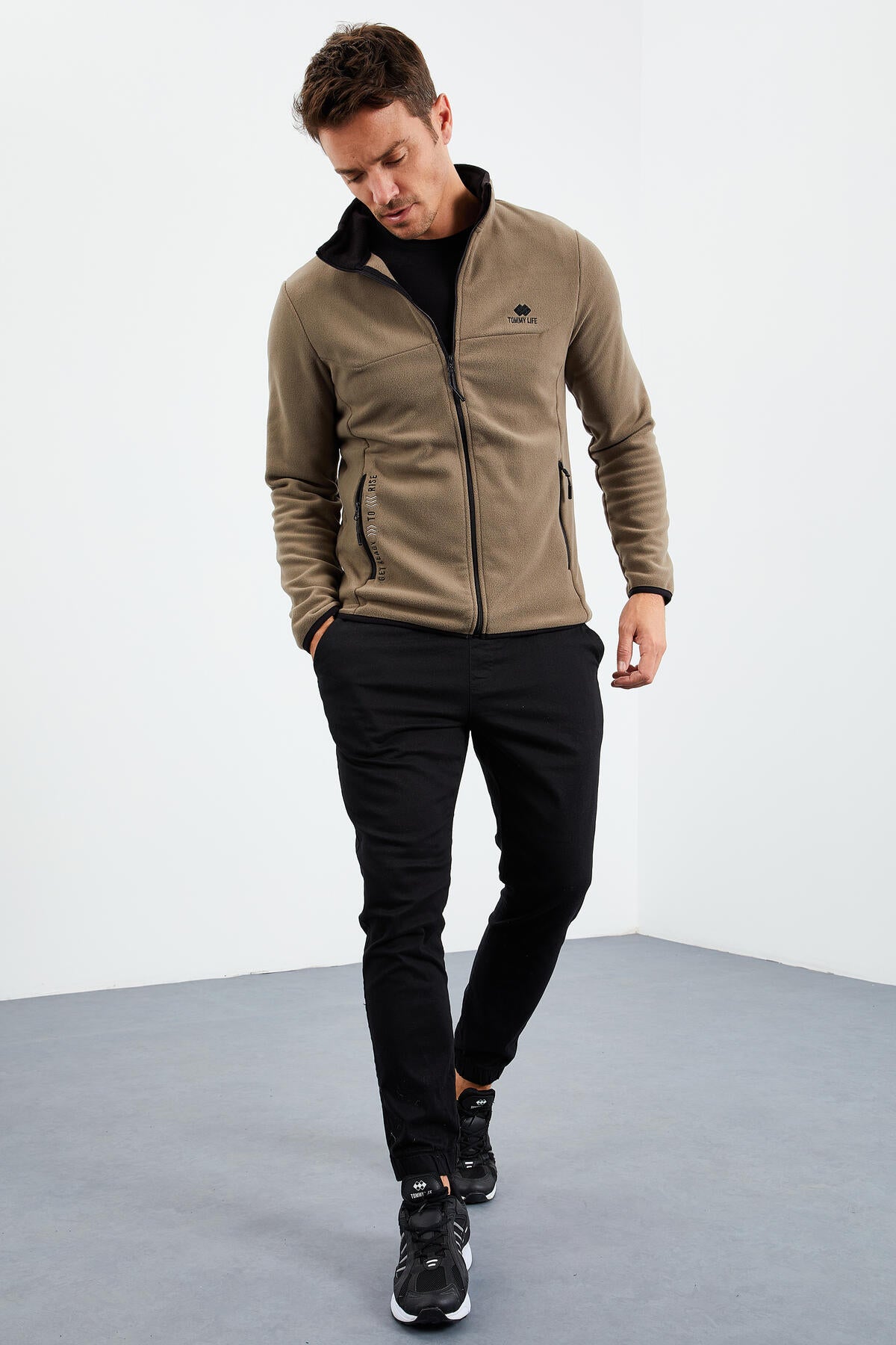 Camel Embroidered Straight Collar Zippered Standard Fit Men's Sweatshirt Fleece - 87992