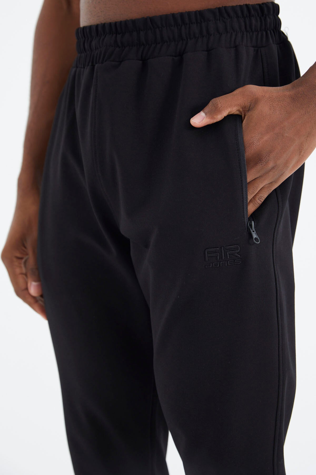 Igor Green - Black Standard Mold Tracksuit Set - 85229